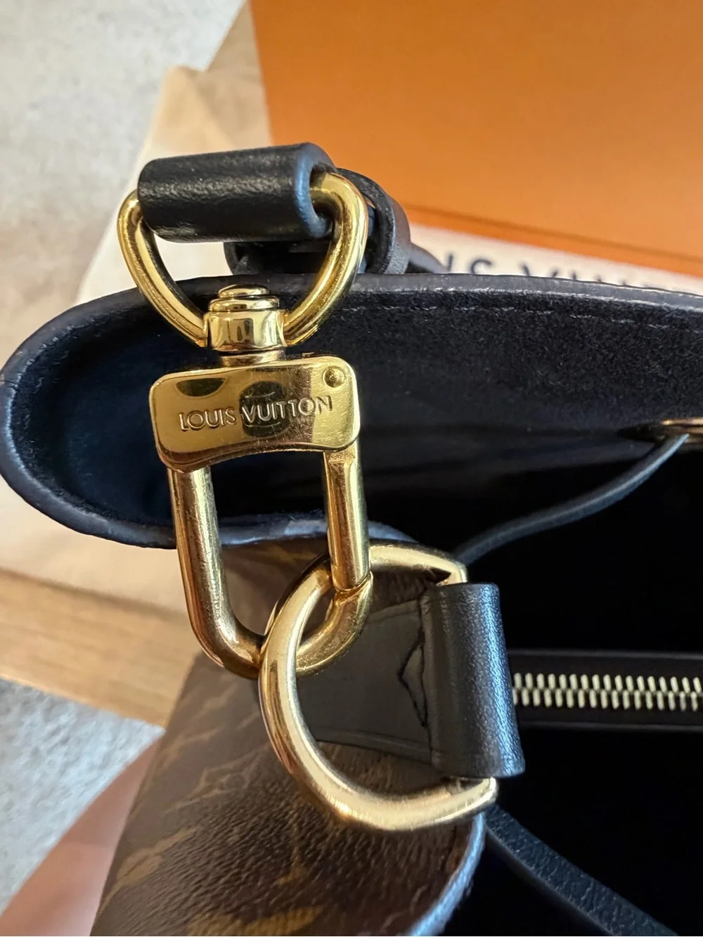 Louis Vuitton Monogram Neo Noe MM Handbag